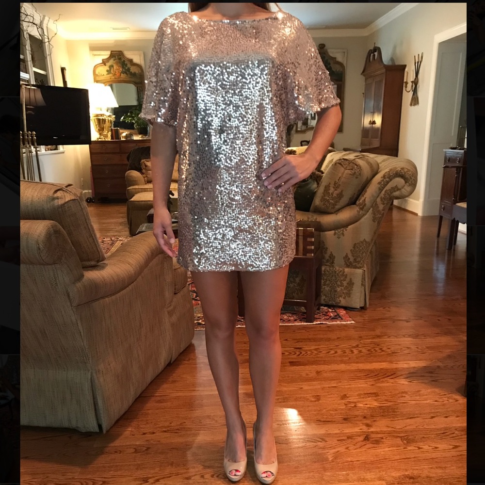 NEVER WORN LuLu’s Sequin Dress